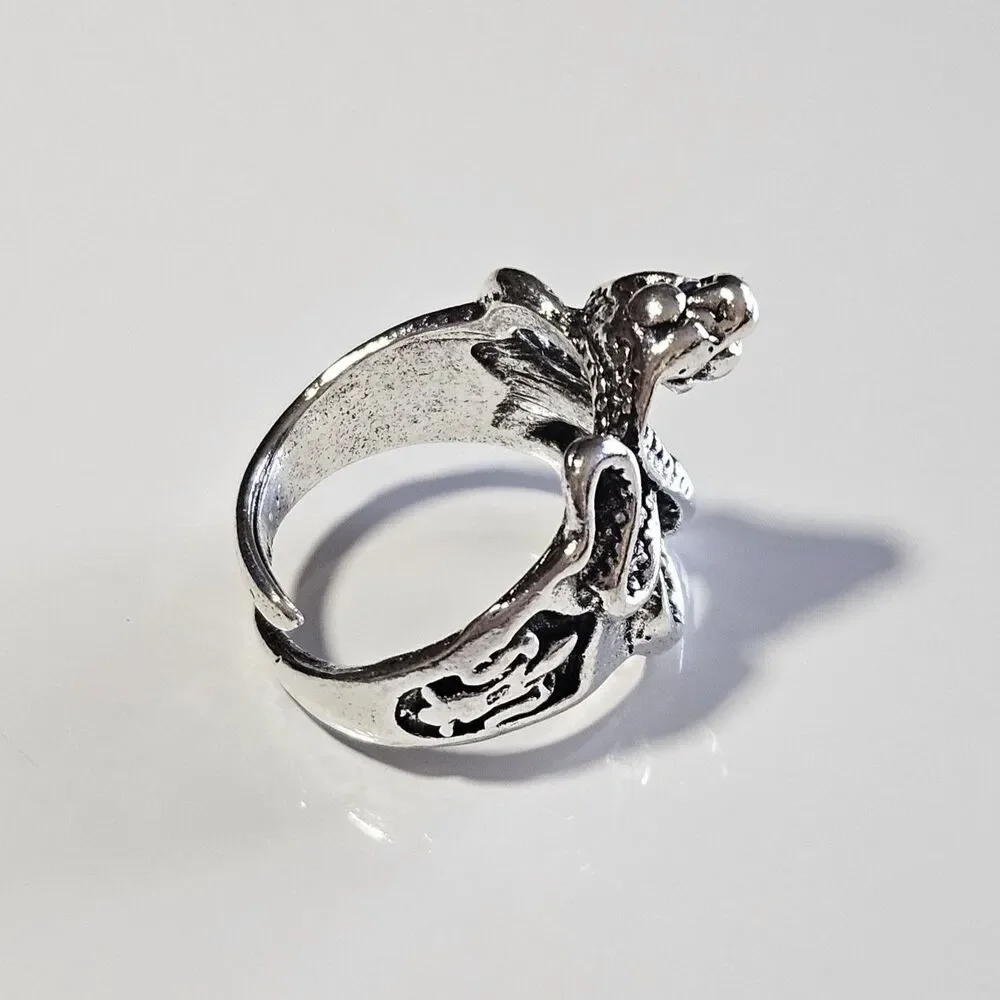 Unbranded this silver